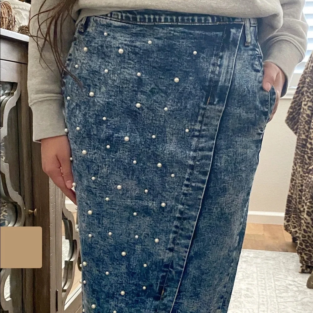 Skirted fancy blue Jean skirt - Picture 2 of 2
